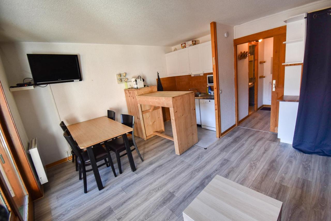 L'Enchalpe: Ski-In Studio with Pool and Mountain Views Saint-Jean-d'Aulps Exterior photo